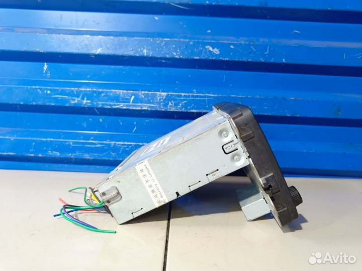 Магнитола Volkswagen Jetta V 1.9 BXE 2008