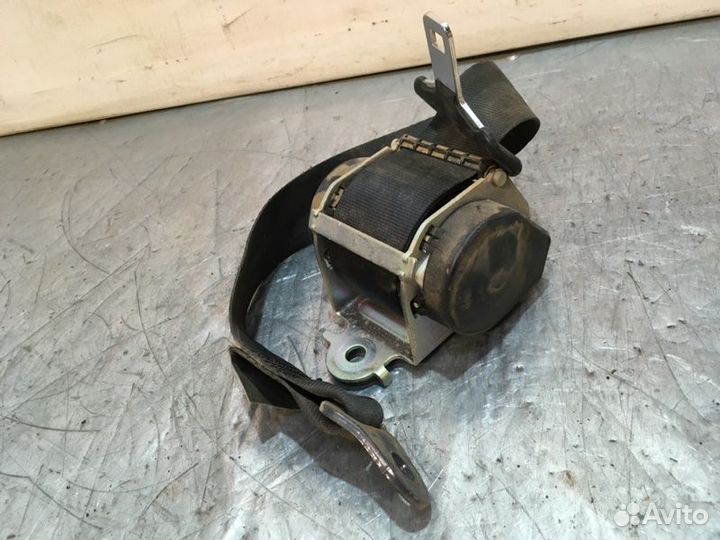 Ремень безопасности задний левый Citroen C4 EP6