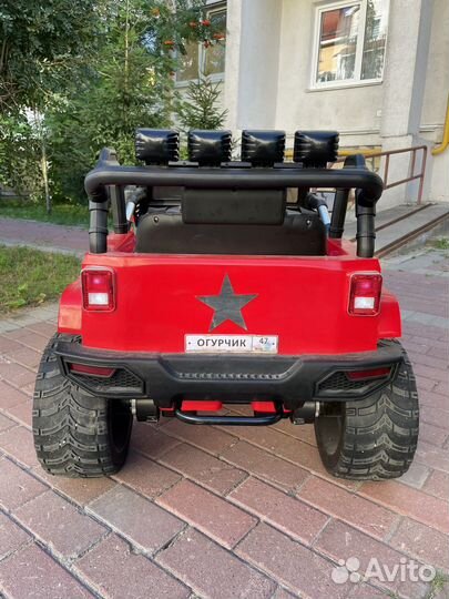 Детский электромобиль джип