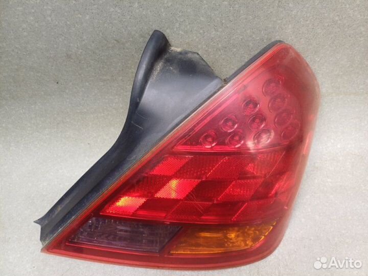 Фонарь задний правый Nissan Teana J31 2.3 VQ23DE
