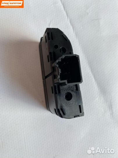 Кнопка обогрева заднего стекла Ford Focus 3 2011