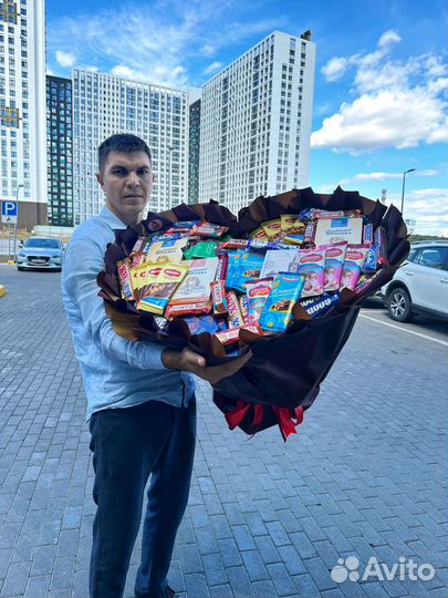 Букет сердце с шоколадом из конфет