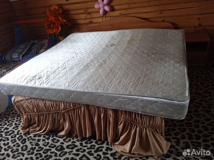 Матрас 180 200 бу