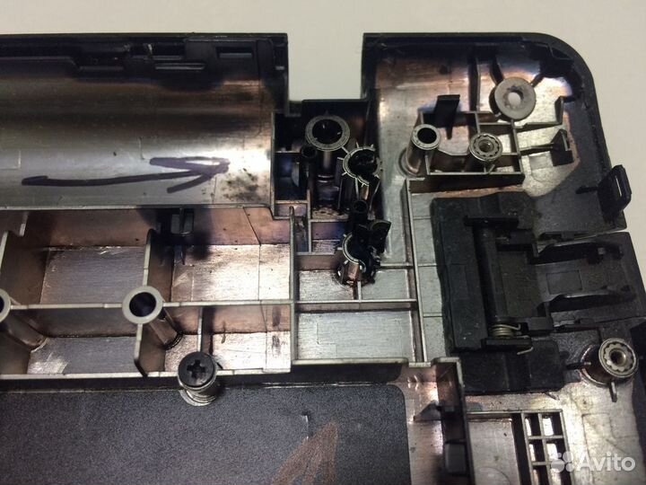 Поддон ноутбука Asus X200M