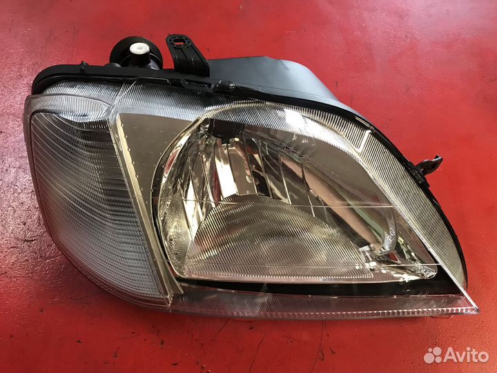 Фара передняя правая Renault Logan 1 (04-08г)