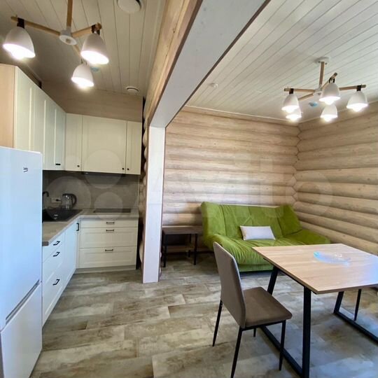 Коттедж 200 м² на участке 100 сот.