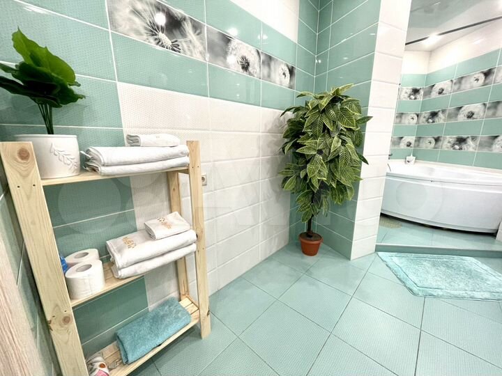 2-к. квартира, 65 м², 7/14 эт.