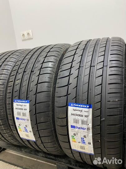 Triangle TH201 Sportex 245/30 R20 96Y