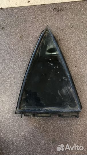 Стекло двери задней правой (форточка) для Toyota A