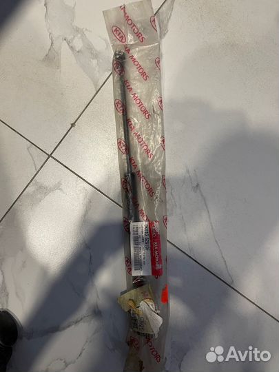 Амортизатор крышки багажника Sportage -03