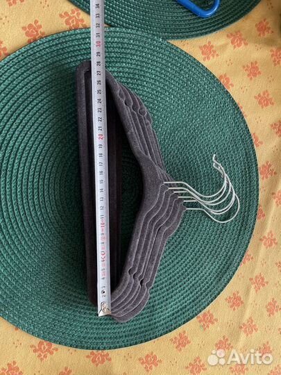 Вешалка для одежды детская