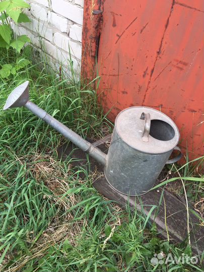 Лейка садовая