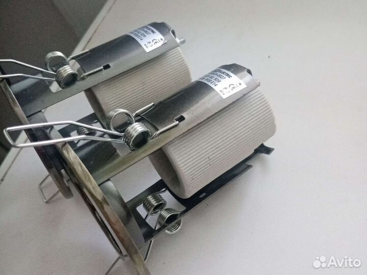 Точечные встраиваемые светильники