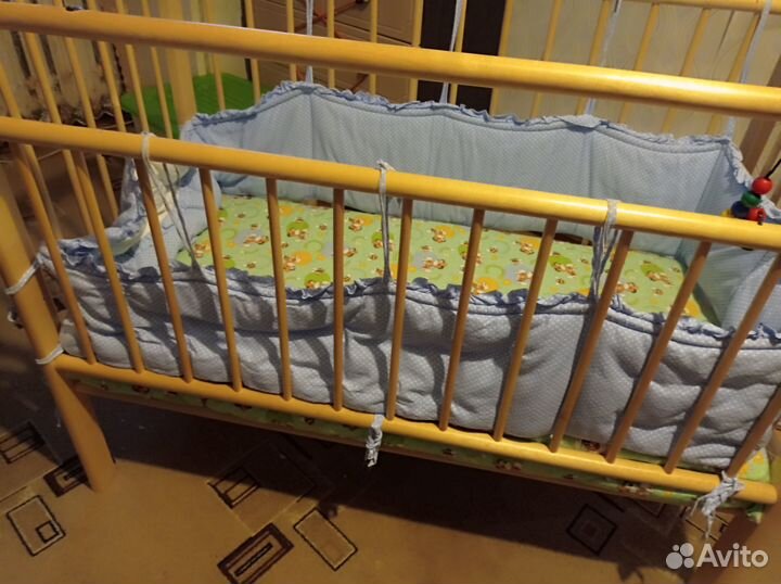 Кроватка с бортиками