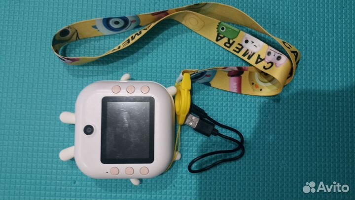 Фотоаппарат моментальной печати