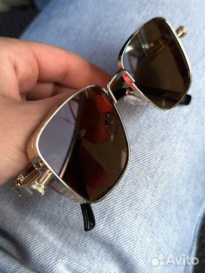 Солнцезащитные очки