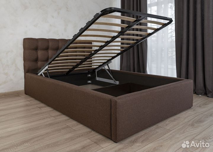 Кровать с подъемным механизмом