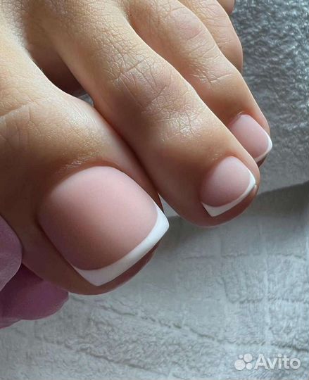 Педикюр и маникюр