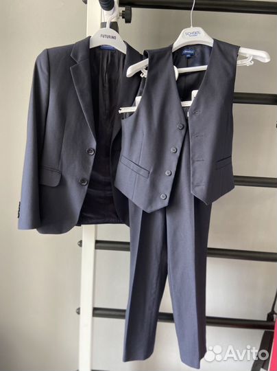 Школьный костюм для мальчика 128