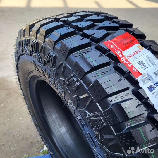 Three-A Challenger M/T 285/70 R17 121Q