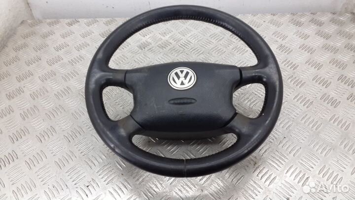 Рулевое колесо на Volkswagen Passat B5