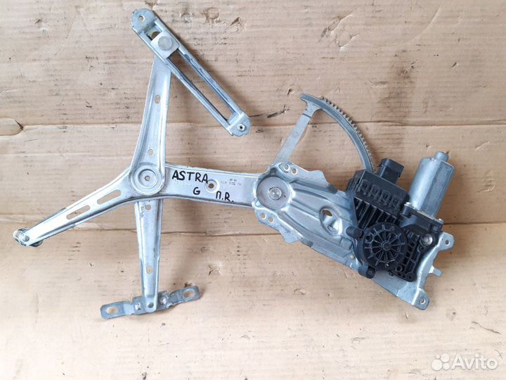 Стеклоподъемник передний Опель Астра Джи