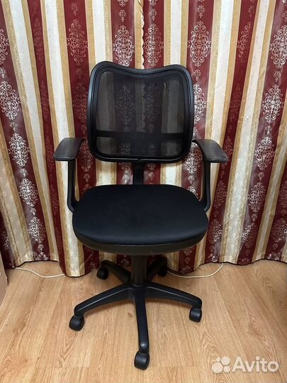 Компьютерный стул кресло