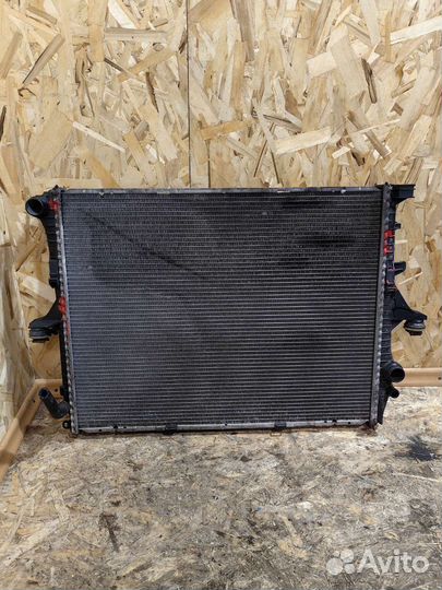 Раиатор Охлаждения Туарег 1 7L6121253 бу оригинал