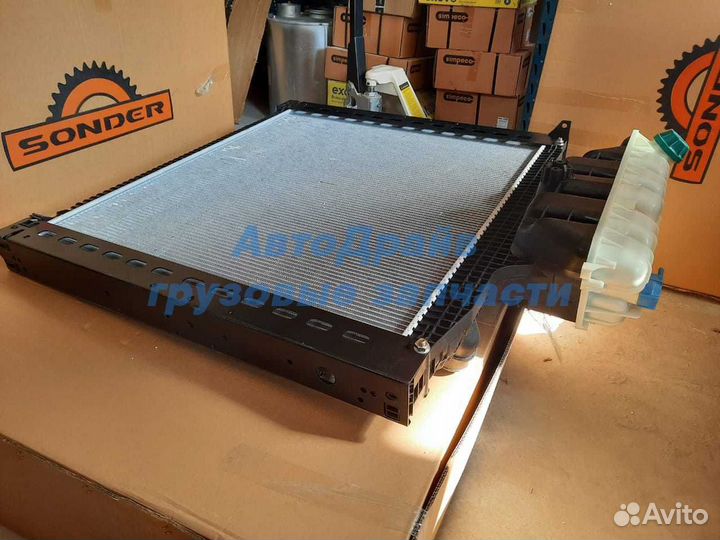 Радиатор Ман Тга 81061016510