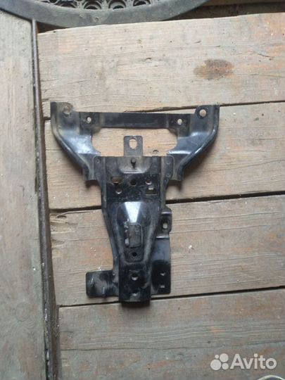 Кронштейн замка капота Nissan X-Trail T31, 2007 г