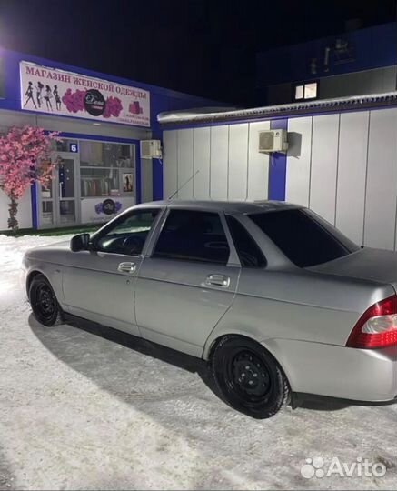 Передний крыло на LADA priora