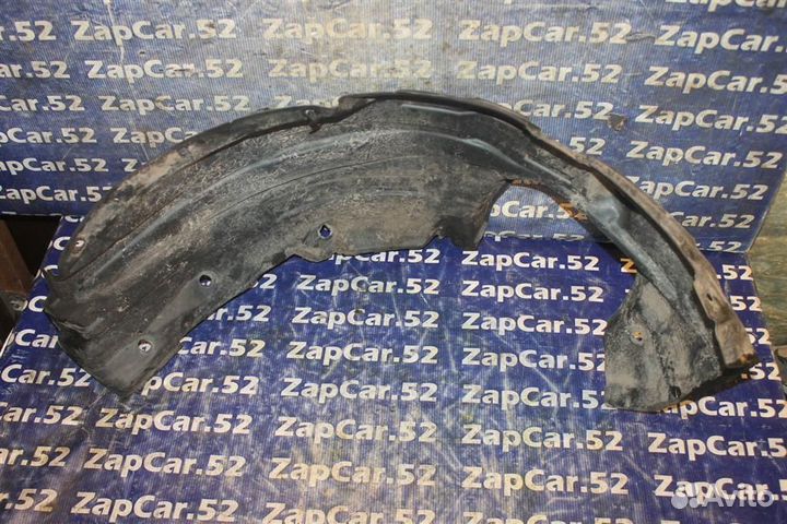 Подкрылок (локер) передний правый Мазда 3 BK бк