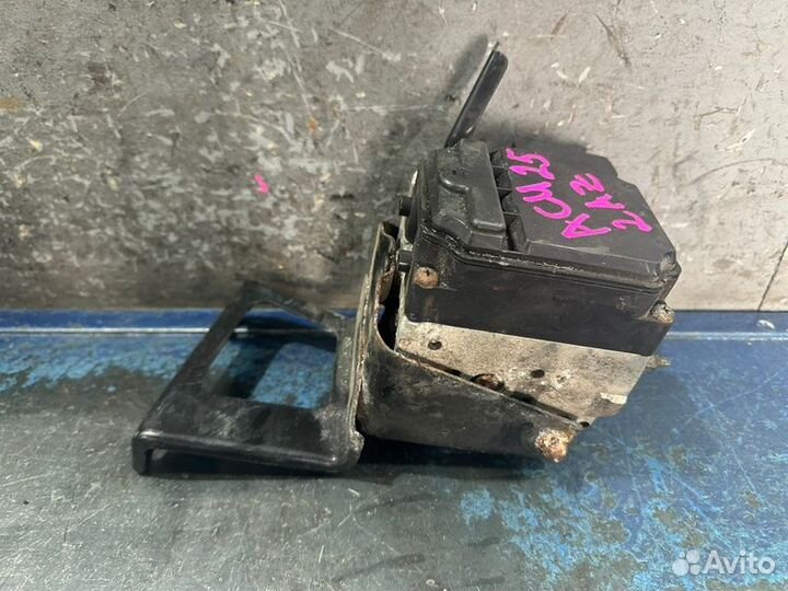 Блок ABS Toyota Highlander XU20 2AZ-FE 2.4