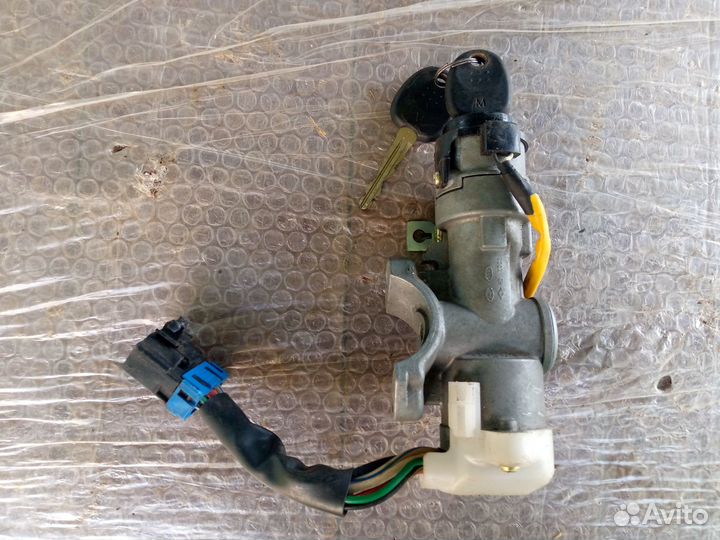 Замок зажигания Kia Spectra