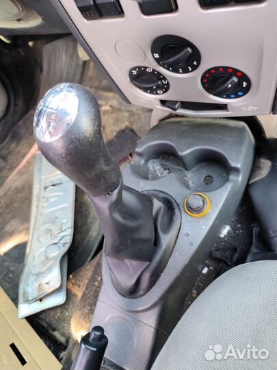 Рычаг переключения передач renault logan 1