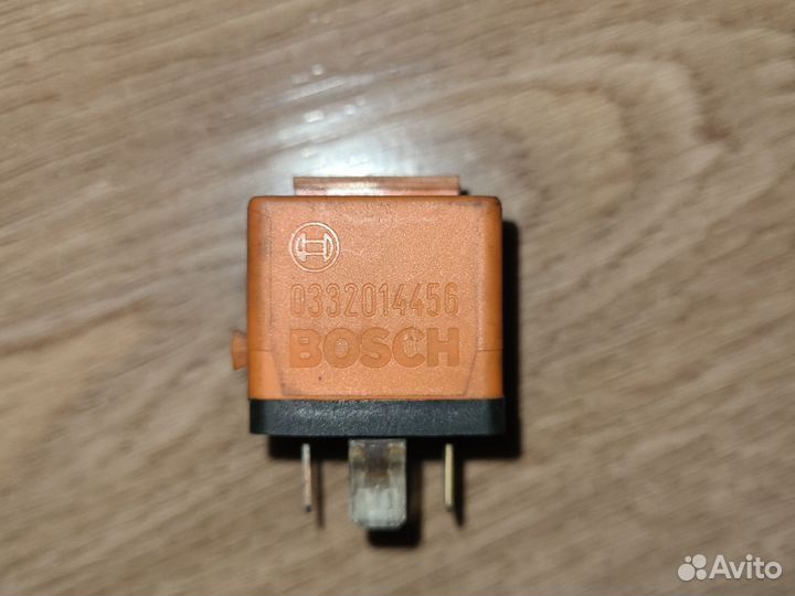 Реле бензонасоса BMW 4х контактное