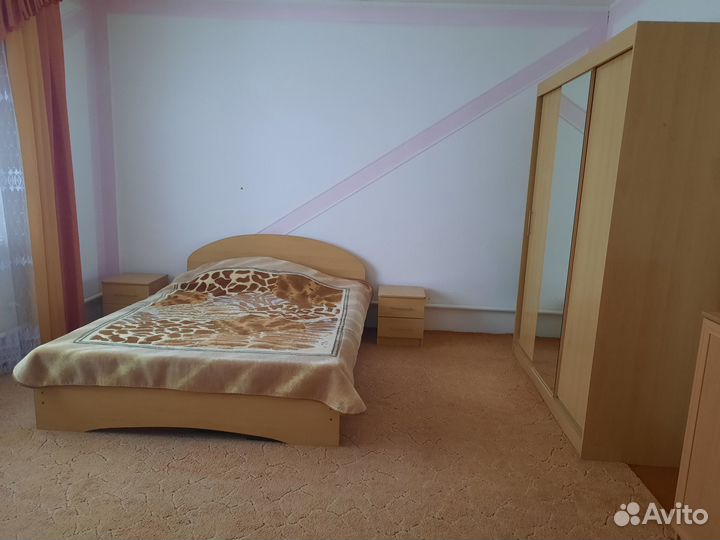 Спальный гарнитур бу