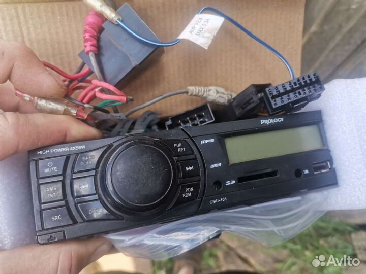Магнитола работает, подключение только с флэшки