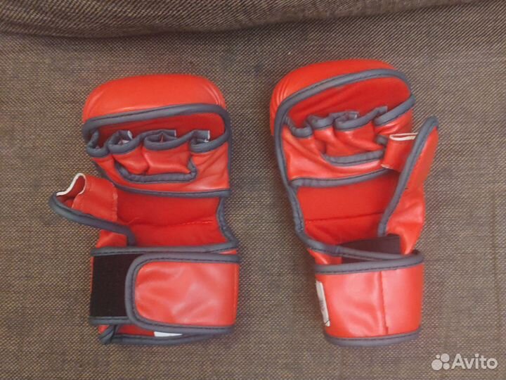 Перчатки для единоборств. Детские Б/у