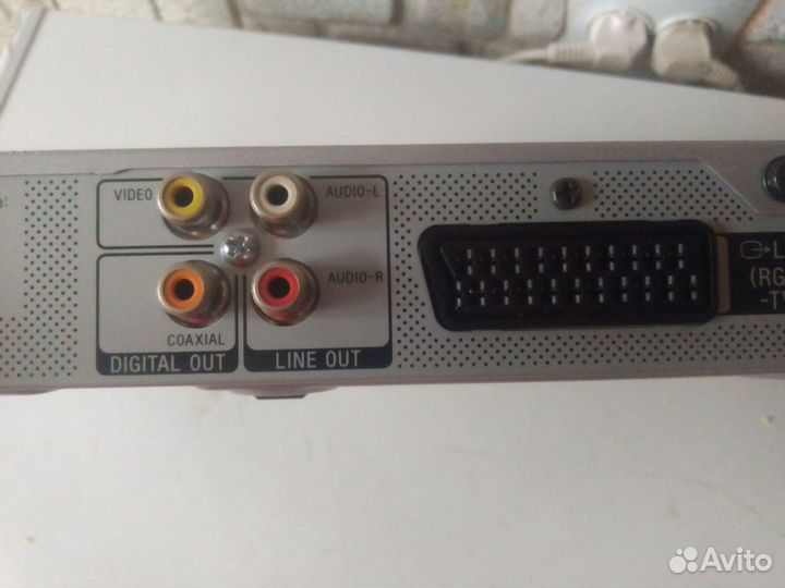 Sony DVP-NS308 CD/DVD плеер