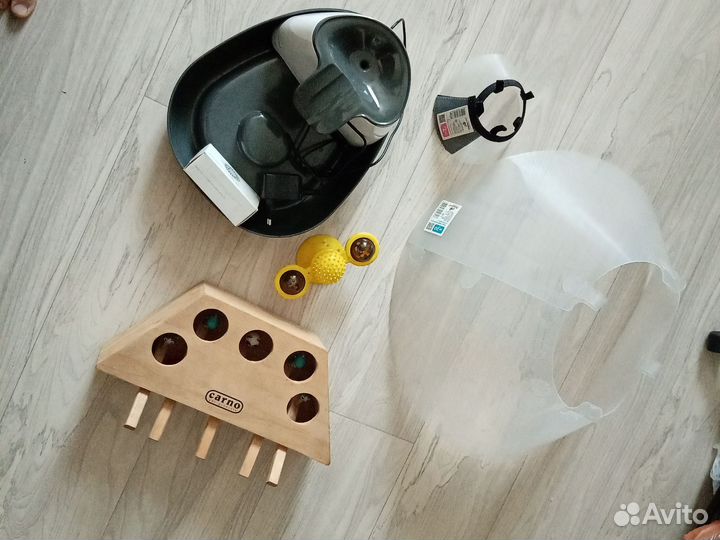 Игрушки, одежда, поилки для кошек, мелких собак