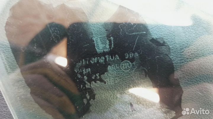 Стекло двери передней правой Honda Accord 8 73300