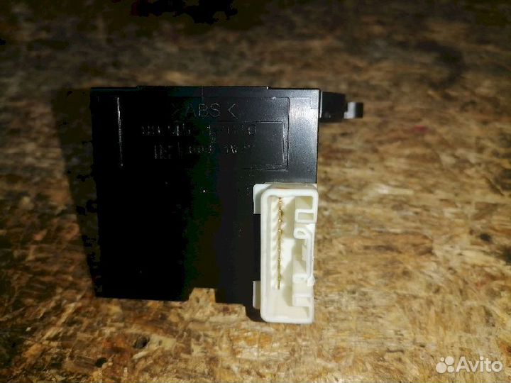 Датчик положения руля 89245-12010 Toyota Camry V40