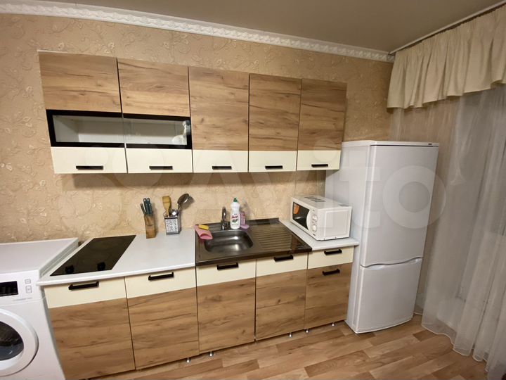 2-к. квартира, 45 м², 3/10 эт.