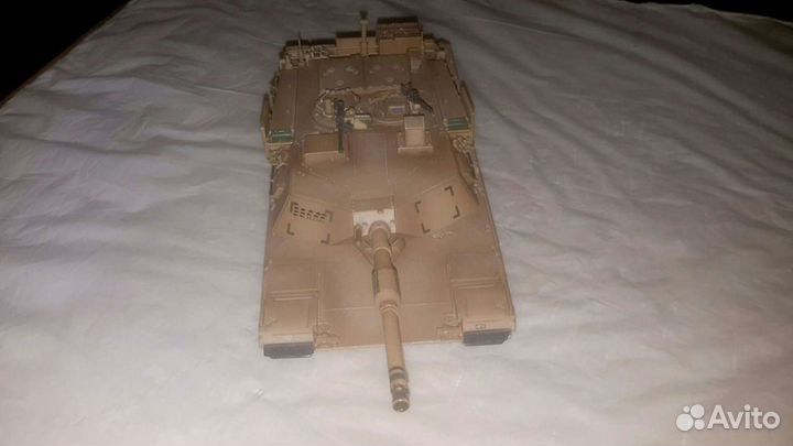 Модель танка радиоуправляемая