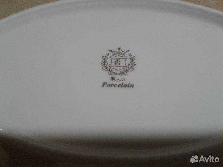 Сухарница фарфор