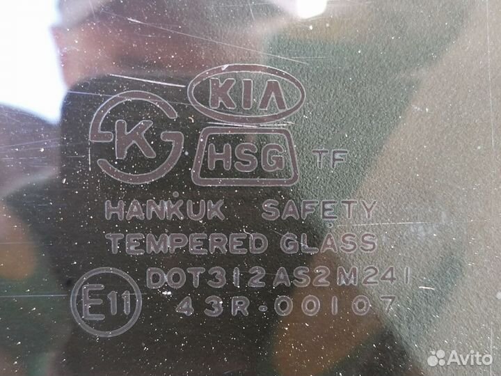 Стекло двери задней Kia Sephia 1997