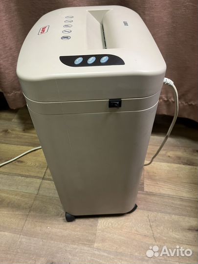 Уничтожитель бумаг buro u80