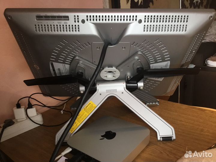 Графический планшет Wacom Cintiq 21UX (DTZ-2100D)