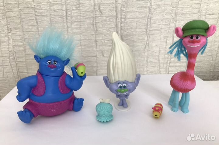 Фигурки из м/ф «Тролли»